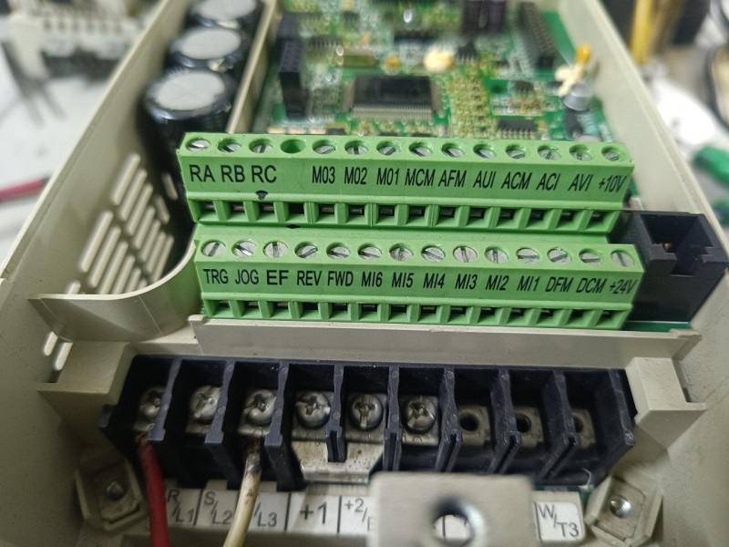 Sơ đồ chân biến tần Delta VFD B
