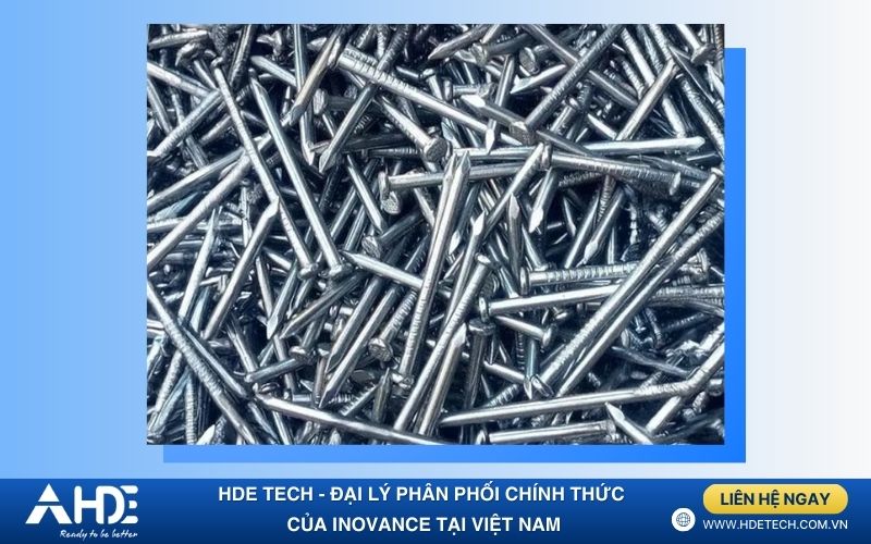 Ứng dụng robot Inovance gắp đinh vào khuôn mẫu