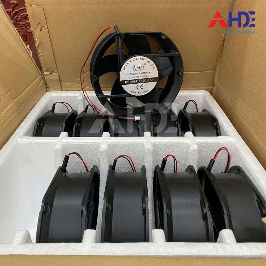 Quạt tản nhiệt UF-DA1751B24H